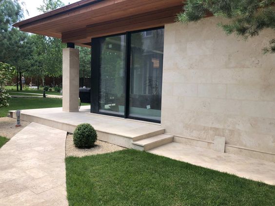 Aesthetics and Durability: Travertine Entrance Group in Residential and Commercial Construction